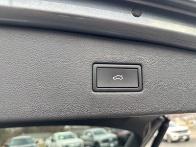 2022 Volkswagen Tiguan SEL R-Line