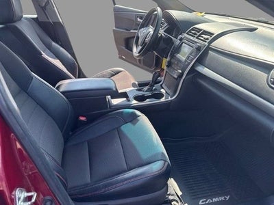 2016 Toyota Camry SE