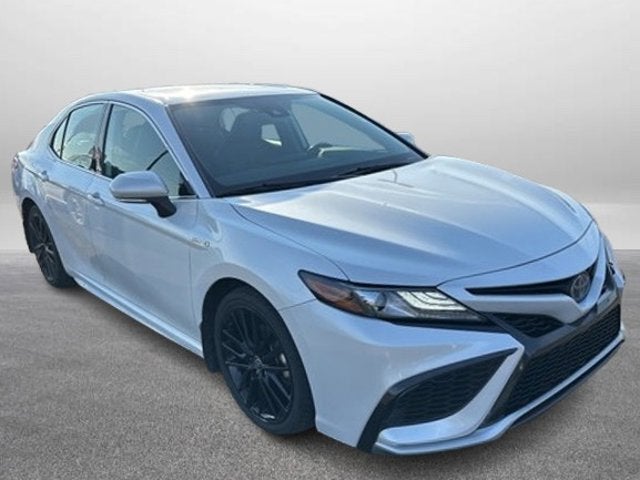2021 Toyota Camry Hybrid XSE