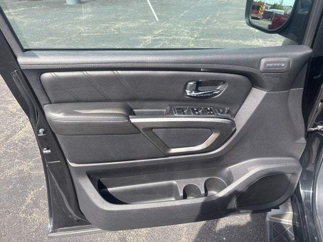 2015 Nissan Armada Platinum