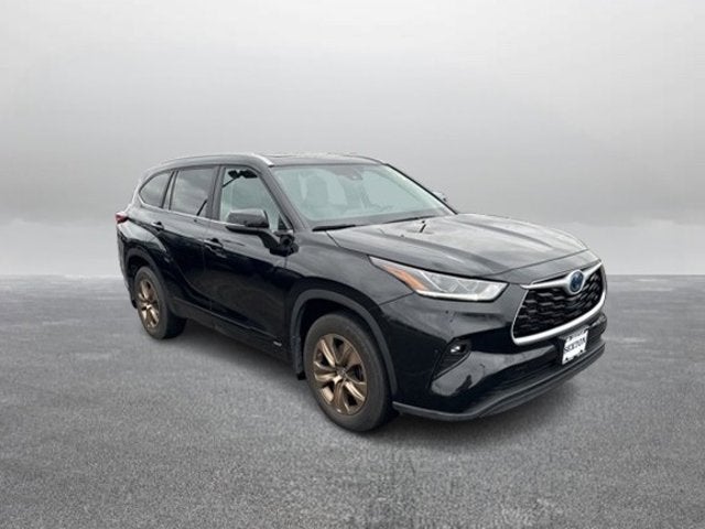 2023 Toyota Highlander Hybrid Bronze Edition