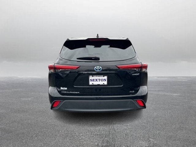 2023 Toyota Highlander Hybrid Bronze Edition