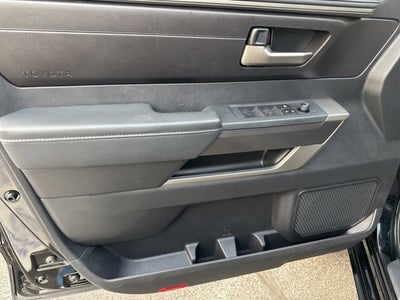 2023 Toyota Tundra 4WD SR5
