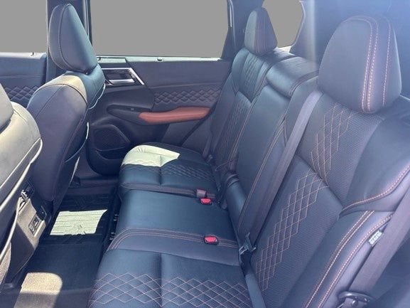 2022 Mitsubishi Outlander SEL
