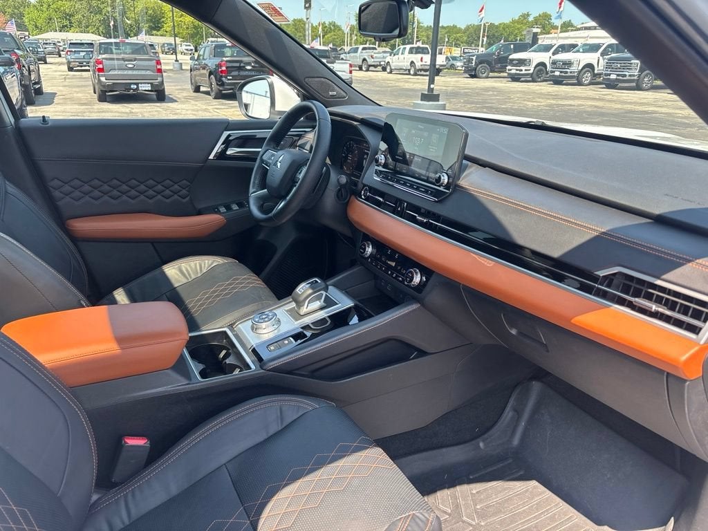 2022 Mitsubishi Outlander SEL