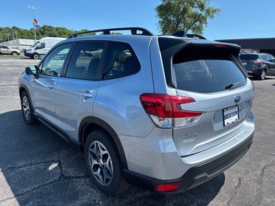 2024 Subaru Forester Premium